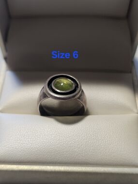 Sterling Silver 925 Green Stone Signet Ring - Size 6